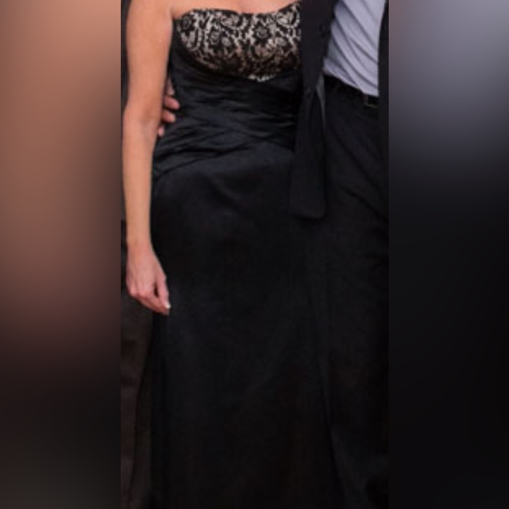 Beautiful black gown. - Picture 6 of 6